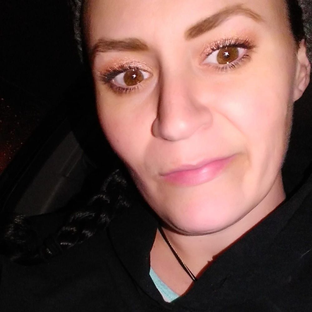 Meet your Posher, Hollylynn